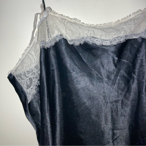 Black Lace Slip - Picture 4 of 7